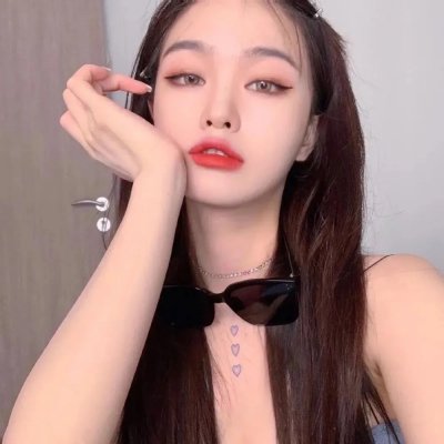 活著的世界 封面